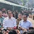 Blusukan ke Pasar, Jokowi Kaget Harga Bawang Merah Naik Tajam
