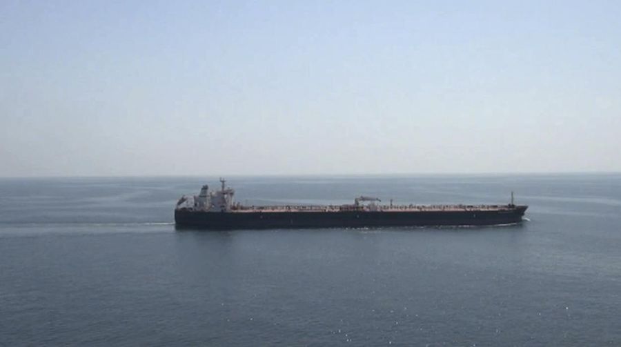 Kapal tanker minyak berbendera Kepulauan Marshall di Teluk Oman. AP/