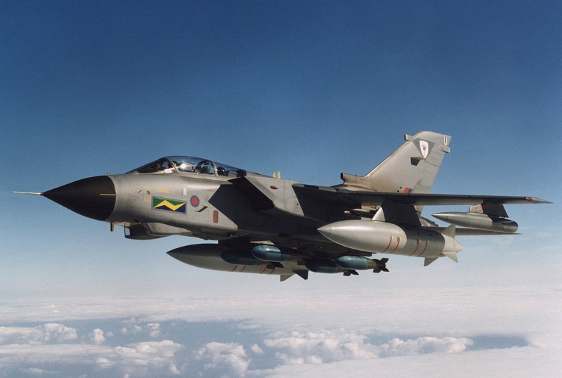 Rudal jelajah Storm Shadow buatan salah satu negara anggota Pakta Pertahanan Atlantik Utara (NATO), Inggris, menjadi perbincangan usai diduga menewaskan jenderal Rusia Sergei Goryachev. (AP/CPL PAUL SAXBY) Rudal jelajah Storm Shadow buatan salah satu negara anggota Pakta Pertahanan Atlantik Utara (NATO), Inggris, menjadi perbincangan usai diduga menewaskan jenderal Rusia Sergei Goryachev. (AP/CPL PAUL SAXBY)
