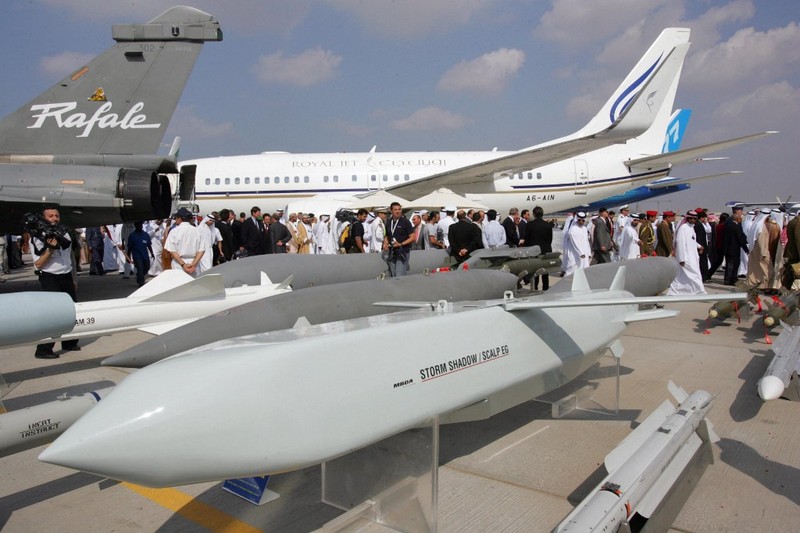 Rudal jelajah Storm Shadow buatan salah satu negara anggota Pakta Pertahanan Atlantik Utara (NATO), Inggris, menjadi perbincangan usai diduga menewaskan jenderal Rusia Sergei Goryachev. (AP/CPL PAUL SAXBY)