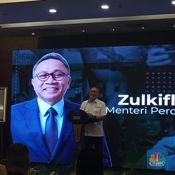 Curhat Zulhas, Kursi Panas Menteri Perdagangan & Omelan Emak
