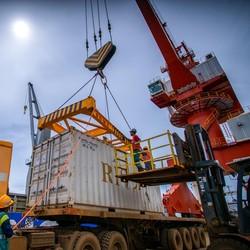 Ini Bukti RI Siap Jadi Penguasa Nikel dan Tembaga di Bumi