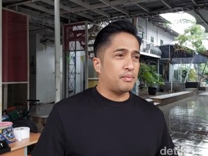 Cerita Irfan Hakim Ditraktir Anak Makan Mie Ayam Pinggir Jalan
