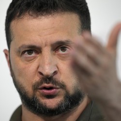 Ukraina 'Pecah'? Rival Baru Presiden Zelensky Muncul