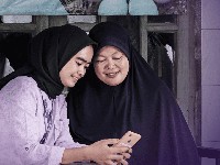 Pinjol Ibu-Ibu Desa Dapat Pendanaan Rp 1,4 T dari AS