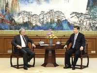 Intip Pertemuan Bill Gates-Xi Jinping di China, Bahas Apa?
