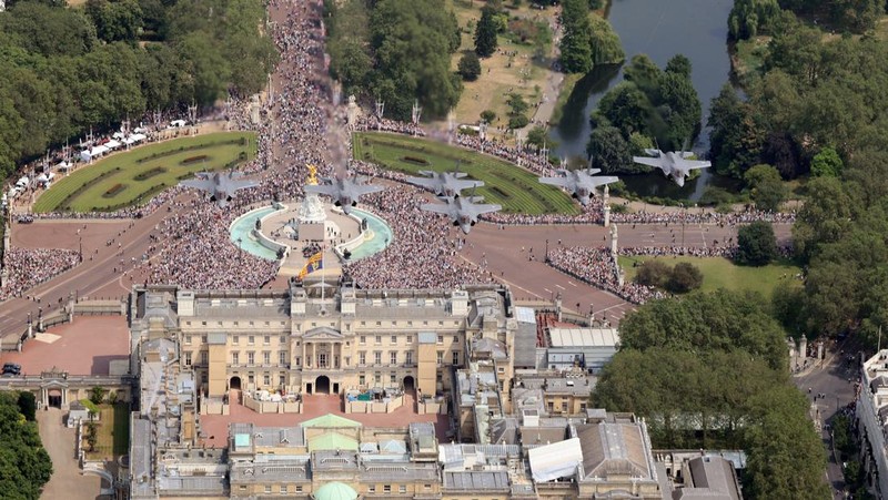 Britain's King Charles and other members of the British royal family ride down The Mall on the day of Trooping the Colour parade to honour the king's official birthday, in London, Britain, June 17, 2023. Sgt Donald C Todd/UK MoD/Handout via REUTERS THIS IMAGE HAS BEEN SUPPLIED BY A THIRD PARTY. MANDATORY CREDIT