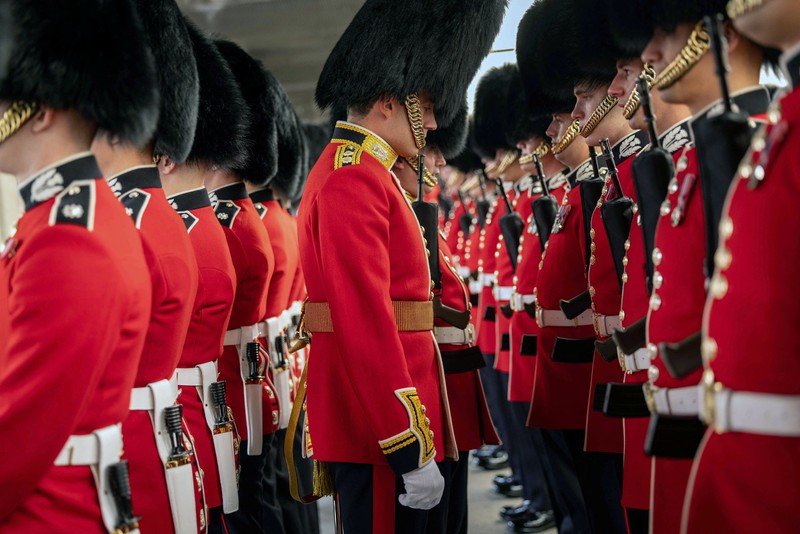 BRITAIN-ROYALS/KING-BIRTHDAY Britain's King Charles and other members of the British royal family ride down The Mall on the day of Trooping the Colour parade to honour the king's official birthday, in London, Britain, June 17, 2023. Sgt Donald C Todd/UK MoD/Handout via REUTERS THIS IMAGE HAS BEEN SUPPLIED BY A THIRD PARTY. MANDATORY CREDIT