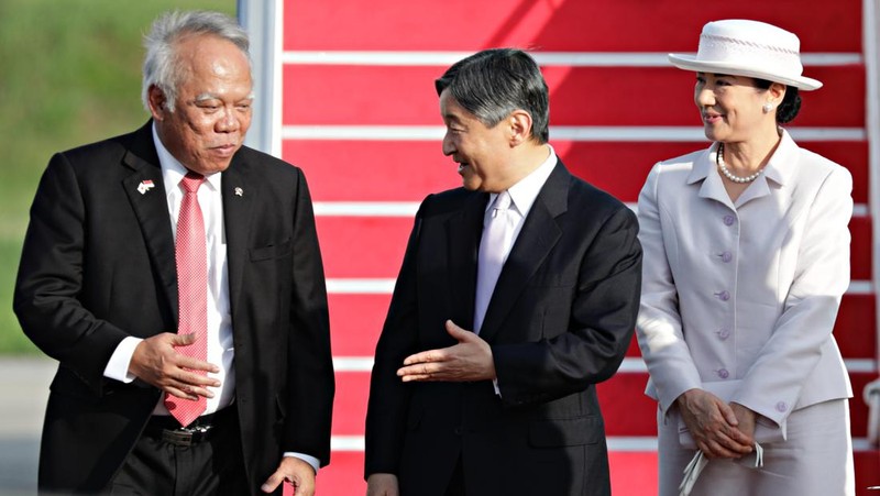 Japanese Emperor Naruhito, left, and Empress Masako , right, upon their arrive at Soekarno-Hatta International Airport in Tangerang, Banten province, Indonesia, Saturday, June 17, 2023. ( Ajeng Dinar Ulfiana/Pool Photo via AP)