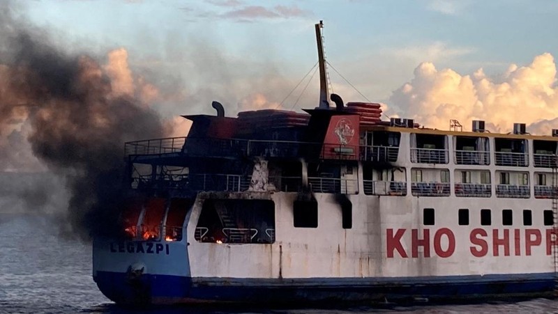 Smoke rises due to a massive fire at a ferry in Bohol, Philippines, June 18, 2023 in this handout image. Philippine Coast Guard/Handout via REUTERS    THIS IMAGE HAS BEEN SUPPLIED BY A THIRD PARTY. NO RESALES. NO ARCHIVES. MANDATORY CREDIT.