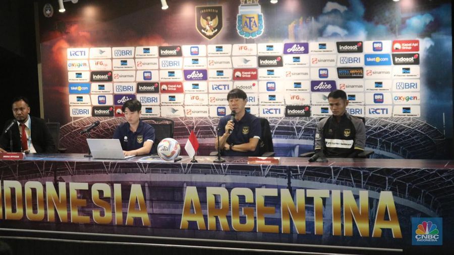 Press Conference Timnas Indonesia vs Timnas Argentina (CNBC Indonesia/Rindi Salsabila)