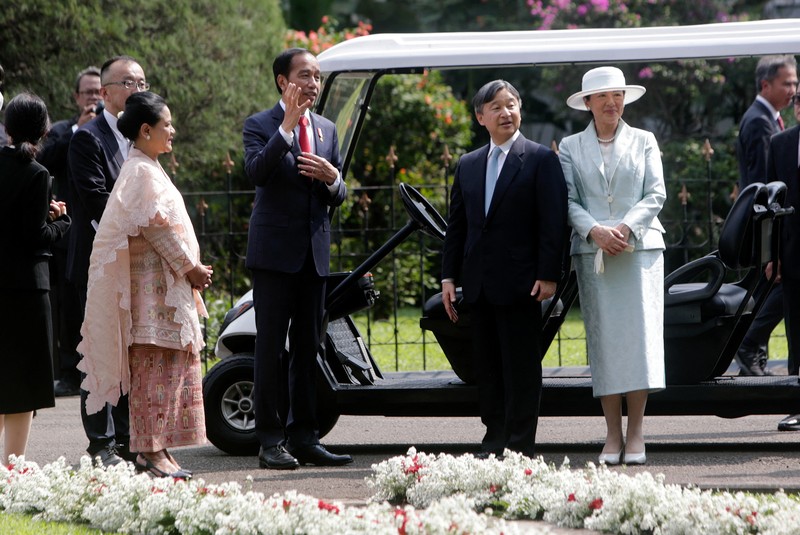 Iring-iringan mobil yang mengangkut Kaisar Jepang Naruhito dan Permaisuri Masako tiba di Istana Kepresidenan di Bogor pada 19 Juni 2023. Iring-iringan mobil yang mengangkut Kaisar Jepang Naruhito dan Permaisuri Masako tiba di Istana Kepresidenan di Bogor pada 19 Juni 2023. (\ ADITYA AJI / AFP)