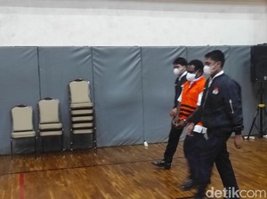 Gerius One Dituntut 7 Tahun Bui atas Kasus Gratifikasi Proyek di Papua