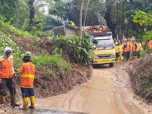 Cianjur Tetapkan Status Siaga Banjir-Longsor