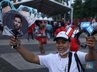Meski Tak Ada Messi, Penggemar Bola Tetap Padati Stadion GBK