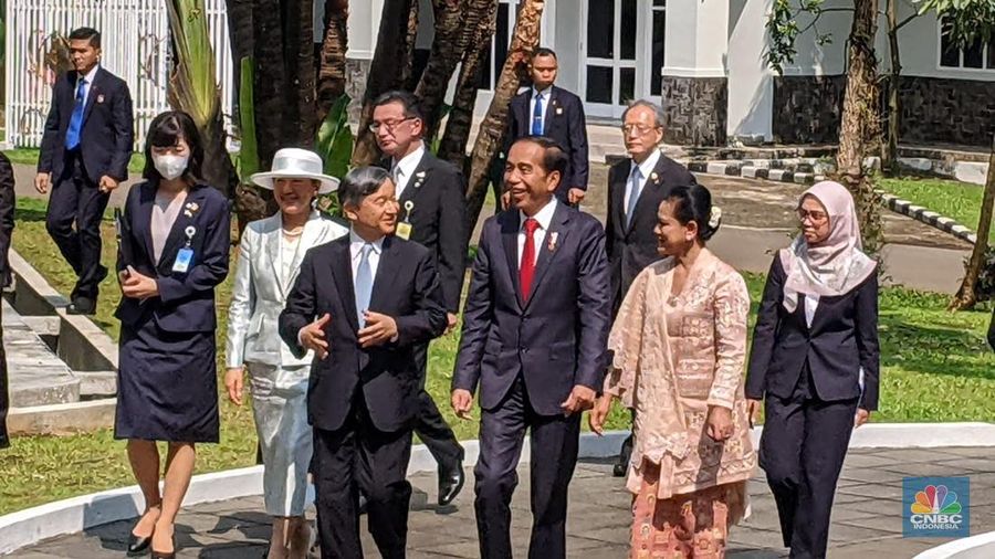 Presiden Joko Widodo terima kunjungan Kaisar Jepang Naruhito. (CNBC Indonesia/Emir)