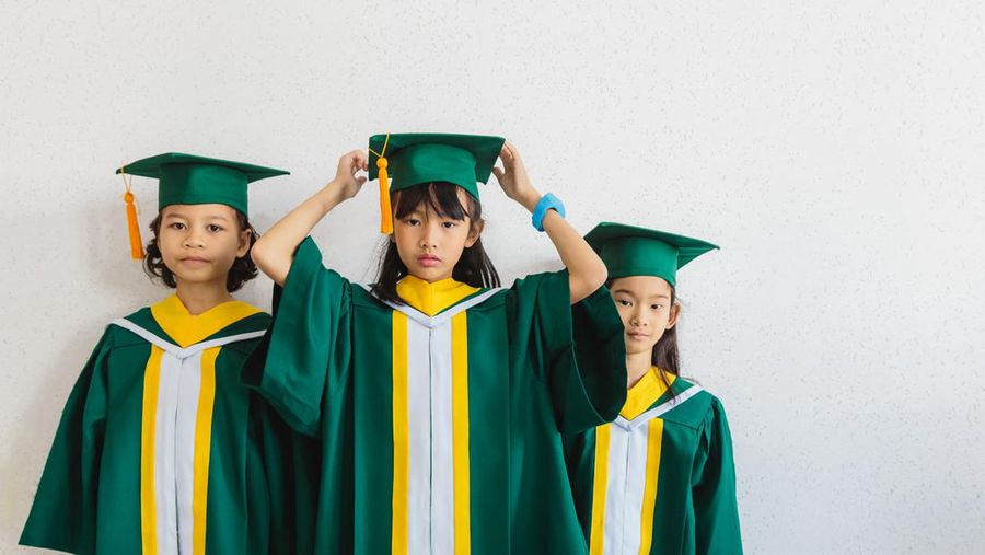 Ramai Pro dan Kontra Wisuda Anak TK hingga SMA, Ini Pendapat Psikolog