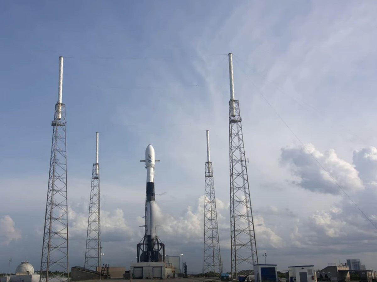 Komdigi Tanggulangi Blank Spot Aceh Barat dengan Satelit SATRIA-1