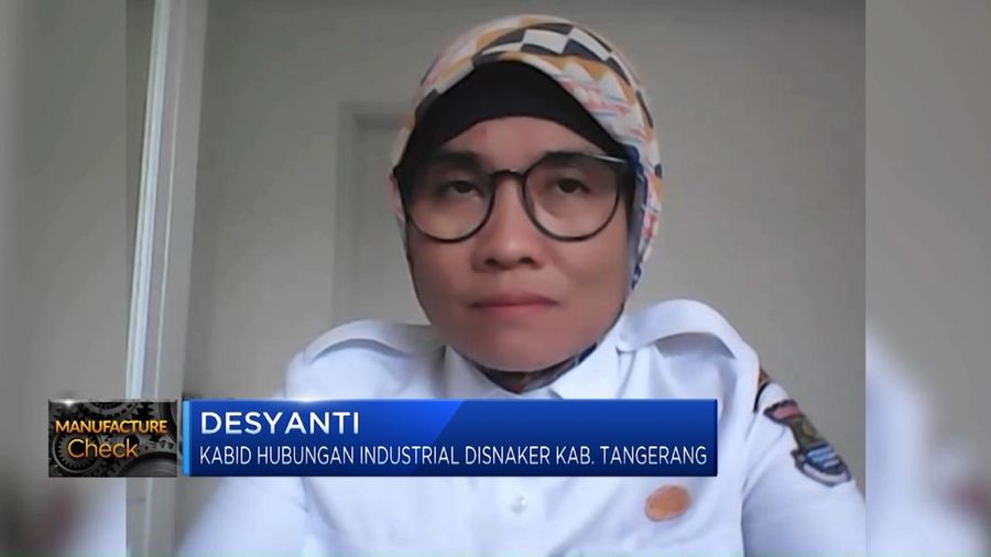 Kabid Hubungan Industrial Disnaker Kab.Tangerang dalam program Manufacture Check di CNBC Indonesia. (Tangkapan Layar CNBC Indonesia TV)