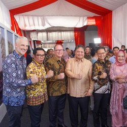 Airlangga Resmikan Proyek RS Internasional di Sawangan