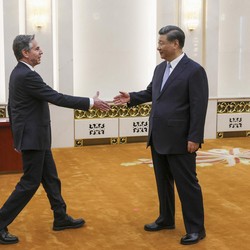 Potret Langka, Saat Anak Buah Biden Menghadap Xi Jinping
