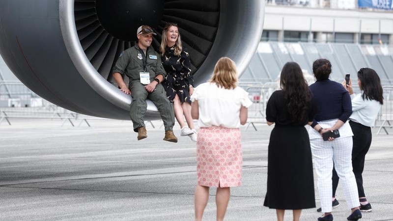 Pameran dirgantara Paris Air Show di Le Bourget, utara Paris, Prancis, Selasa (20/6/2023). (AP Photo/Lewis Joly)