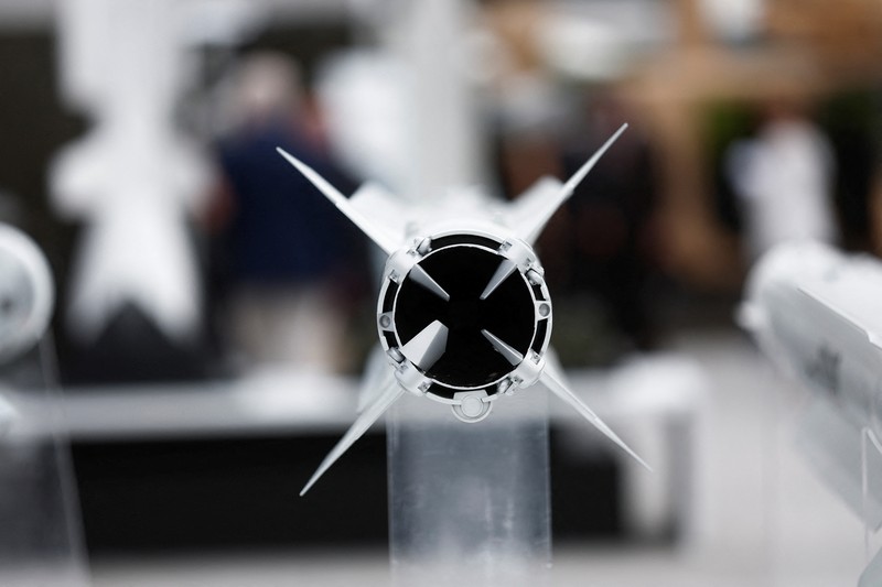 Pameran dirgantara Paris Air Show di Le Bourget, utara Paris, Prancis, Selasa (20/6/2023). Pameran dirgantara Paris Air Show di Le Bourget, utara Paris, Prancis, Selasa (20/6/2023). (AP Photo/Lewis Joly)