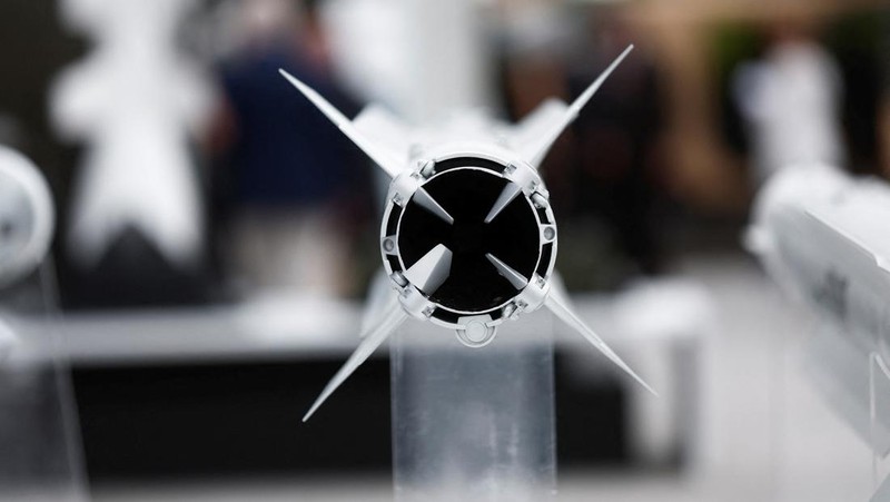Pameran dirgantara Paris Air Show di Le Bourget, utara Paris, Prancis, Selasa (20/6/2023). (AP Photo/Lewis Joly)