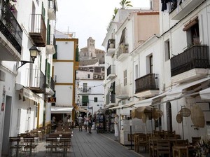 Ibiza Spanyol, Pulau Indah yang Jadi Favorit Tempat Party
