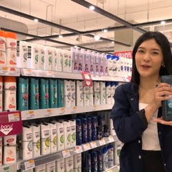 Video: Umur Berapa Kamu Tahu Kalau Lipstik Ada Sawitnya?