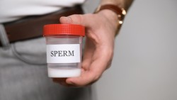 Keseringan Donor Sperma, Bapak-Anak Ini Diduga Punya Lebih 600 Anak Biologis