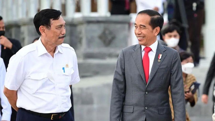 Presiden Joko Widodo dan Menkomarves Luhut BInsar Pandjaitan. (Instragram/luhut.pandjaitan)