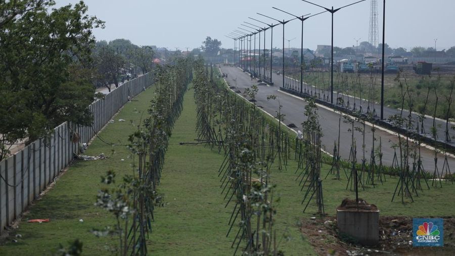 Suasana pembangunan properti di kawasan Pantai Indah Kapuk (PIK 2), Tangerang, Banten, Rabu (21/6/2023). (CNBC Indonesia/Tri Susilo)