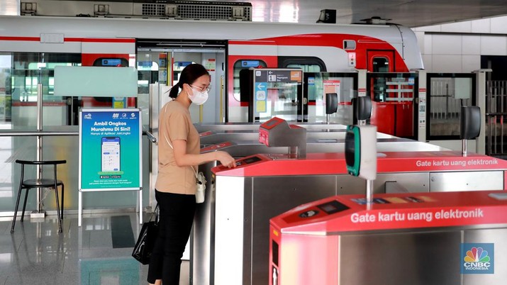 Hore! Hari Ini Naik TJ, MRT, dan LRT Jakarta Cuma Bayar Rp1