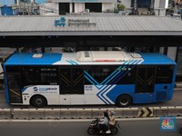 Catat! Begini Aturan Berbuka Puasa di Bus Transjakarta