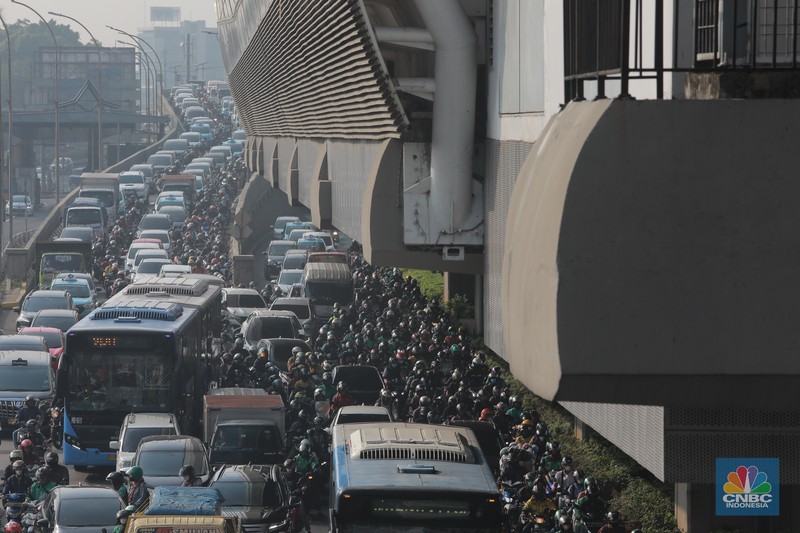 HUT Jakarta, macet, polusi hingga hunian layak masih jadi problem. HUT Jakarta, macet, polusi hingga hunian layak masih jadi problem. (CNCB Indonesia/Muhammad Sabki)