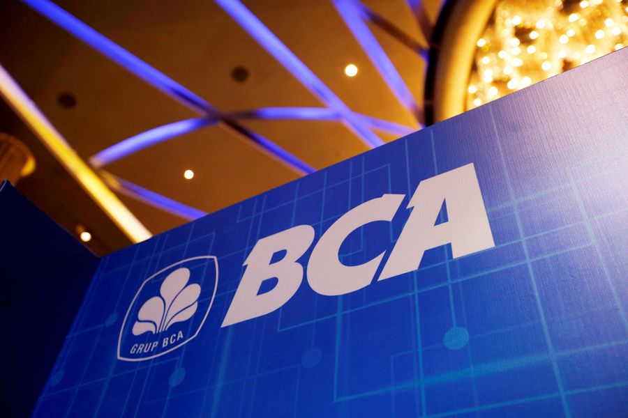 Ilustrasi bank BCA. (REUTERS/Willy Kurniawan/File Photo)