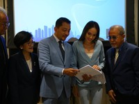 Emiten Cinta Laura (OASA) Private Placement, Siapa Pembelinya