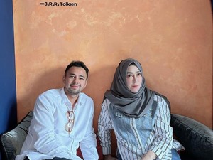 Seperti Aldi Taher, Raffi Ahmad Cerita Berkah Usai Cium Kaki Ibunda