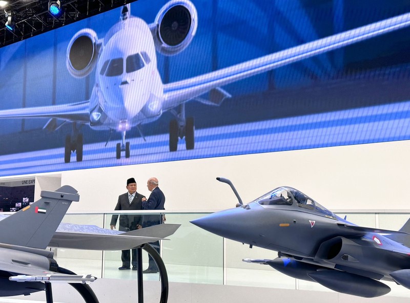 Menhan Prabowo Subianto kunjingi Paris Air Show 2023. Menhan Prabowo Subianto kunjingi Paris Air Show 2023. (Dok. Tim Prabowo Subianto)