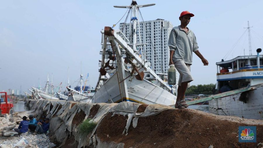 Pelabuhan Sunda Kelapa Diterjang Banjir Rob. (CNBC Indonesia/Tri Susilo)