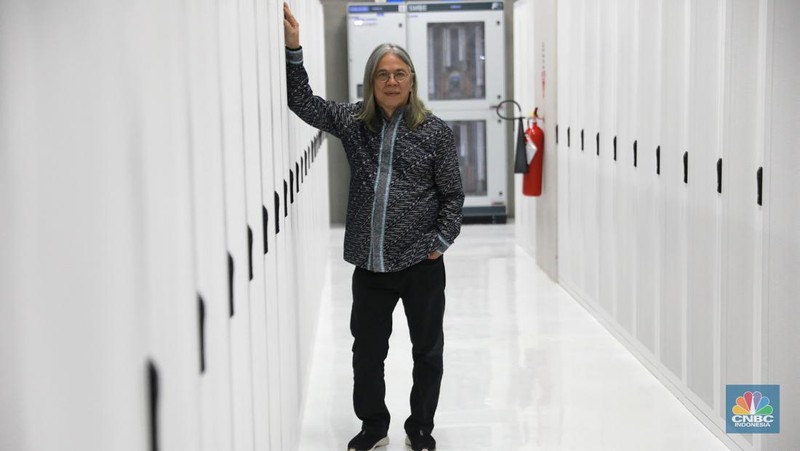 Billionaire tobacco tycoon Michael Bambang Hartono, 78, who is competing in bridge for Indonesia at the 2018 Asian Games, speaks at a press conference at the Jakarta International Expo in Jakarta on August 22, 2018. (Photo by ANTHONY WALLACE / AFP)