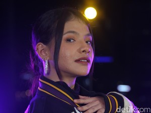 Sara Fajira Rilis Album dalam Bahasa Jawa Berjudul Tresna