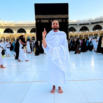Keren! Pelajar Ini Berjalan 6.000 Km dari Pakistan ke Makkah