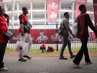 GBK Penuh 'Merah Darah', Warga Dihimbau Hindari Senayan