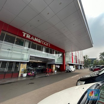 Transmart Full Day Sale Dibuka, Parkiran Padat