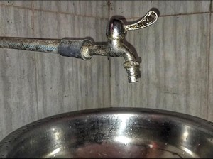 Air Keran Sering Menetes? Ini Penyebab dan Cara Memperbaikinya!