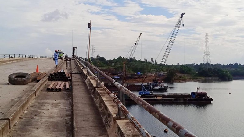 Tingkatkan Konektivitas Menuju Kawasan IKN Nusantara, Kementerian PUPR Bangun Jembatan Duplikasi Bentang Pendek Pulau Balang. (Dok. Biro Pers Kementerian PUPR)
