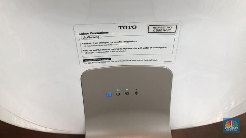 Toilet termahal yang ditawarkan oleh TOTO adalah toilet tipe NEOREST NX2 CS 901 KVT tipe ini dibanderol dengan harga Rp315 juta. (CNBC Indonesia/Rindi Salsabilla Putri)