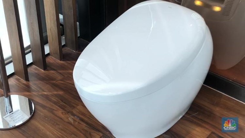 Toilet termahal yang ditawarkan oleh TOTO adalah toilet tipe NEOREST NX2 CS 901 KVT tipe ini dibanderol dengan harga Rp315 juta. (CNBC Indonesia/Rindi Salsabilla Putri)